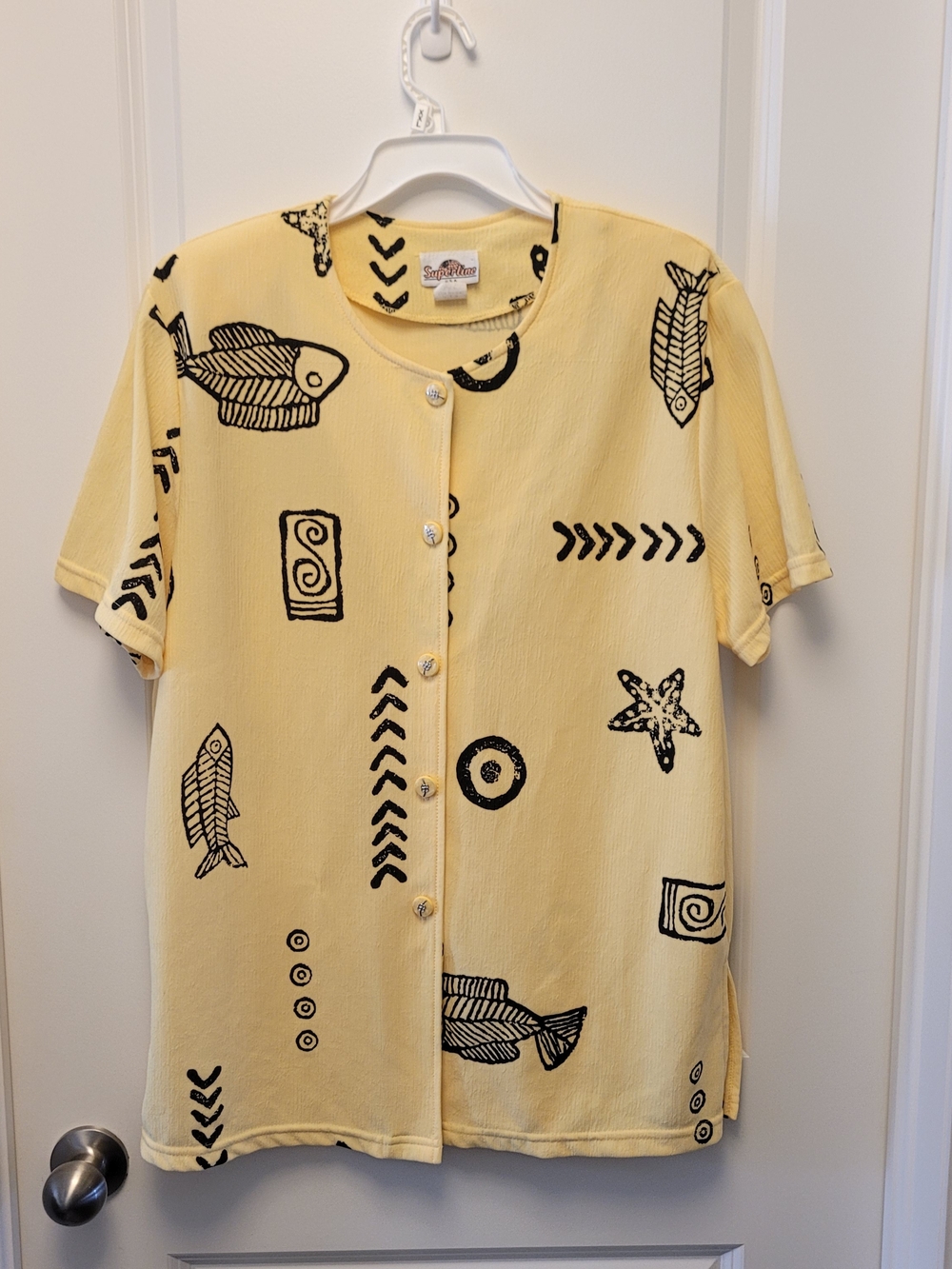 Vintage Superline USA Fish Print Blouse Yellow Black Novelty Button Front
